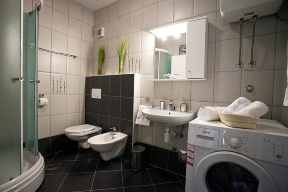 Apartments Mediterranea With Heated Pool Pisak Buitenkant foto
