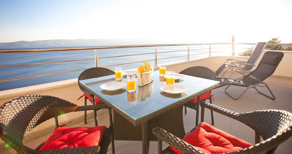 Apartments Mediterranea With Heated Pool Pisak Buitenkant foto